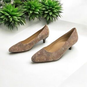 Trotters Kiera Tan Multi Leather Heel size 7W